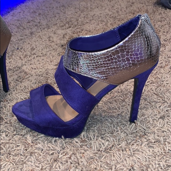 Just Fab Platform Heels - Picture 2 of 3
